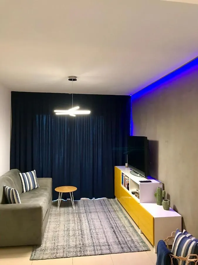 Fat Cow Apartment 101 Λάρνακα