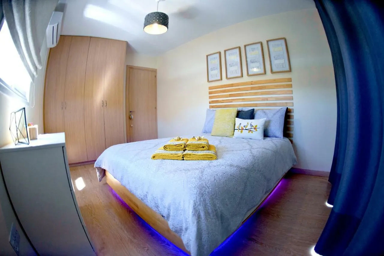 Fat Cow Apartment 101 Λάρνακα Κύπρος